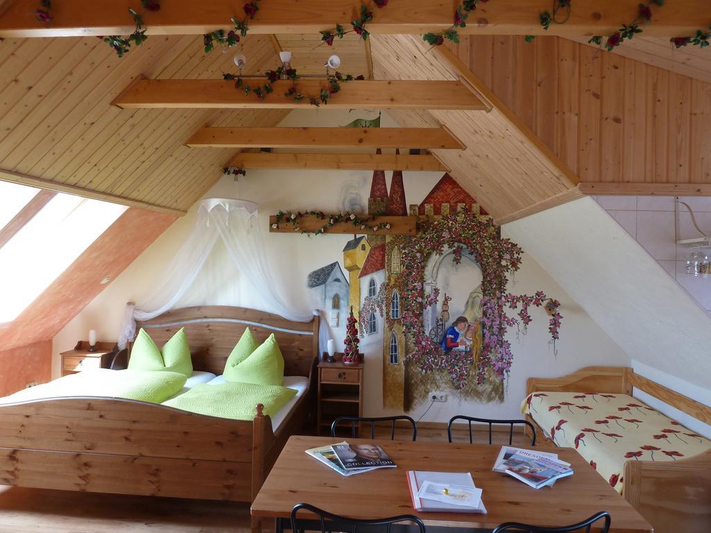 Gaestezimmer Am Maerchenbrunnen Drezda Szoba fotó