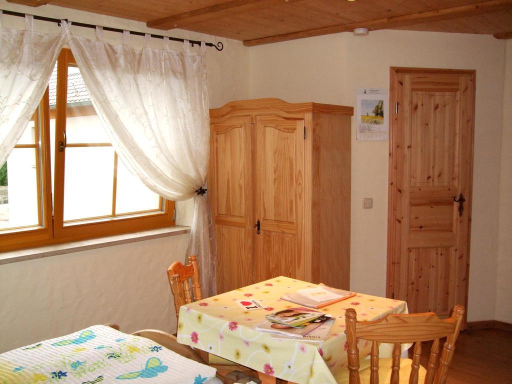 Gaestezimmer Am Maerchenbrunnen Drezda Szoba fotó